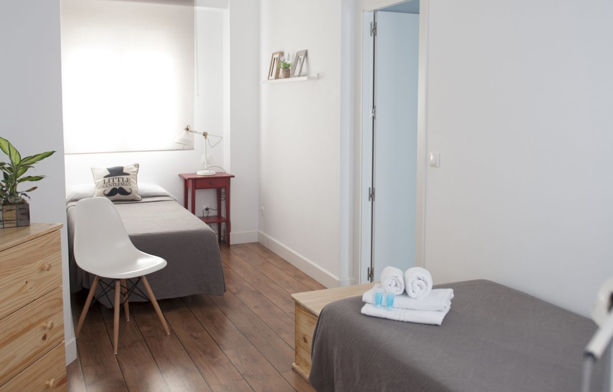 HABITACIONDOBLESEPARADAS_SMILEANDCO_ALICANTE_7