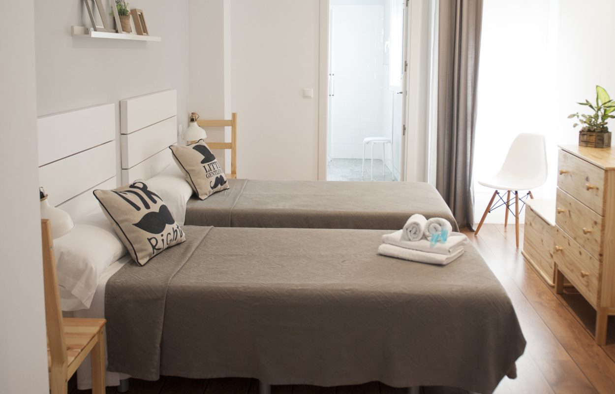 HABITACIONDOBLESEPARADAS_SMILEANDCO_ALICANTE_8