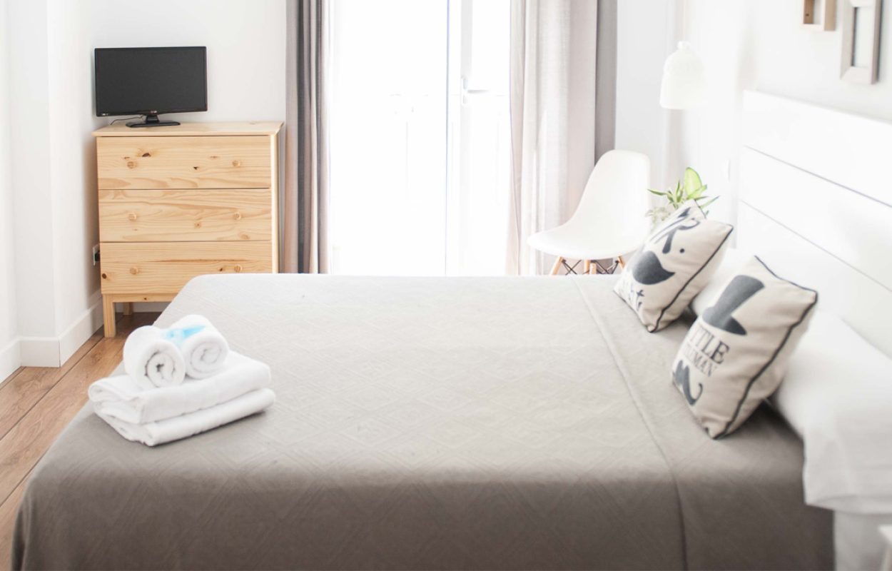 HABITACIONDOBLE_SMILEANDCO_ALICANTE_2